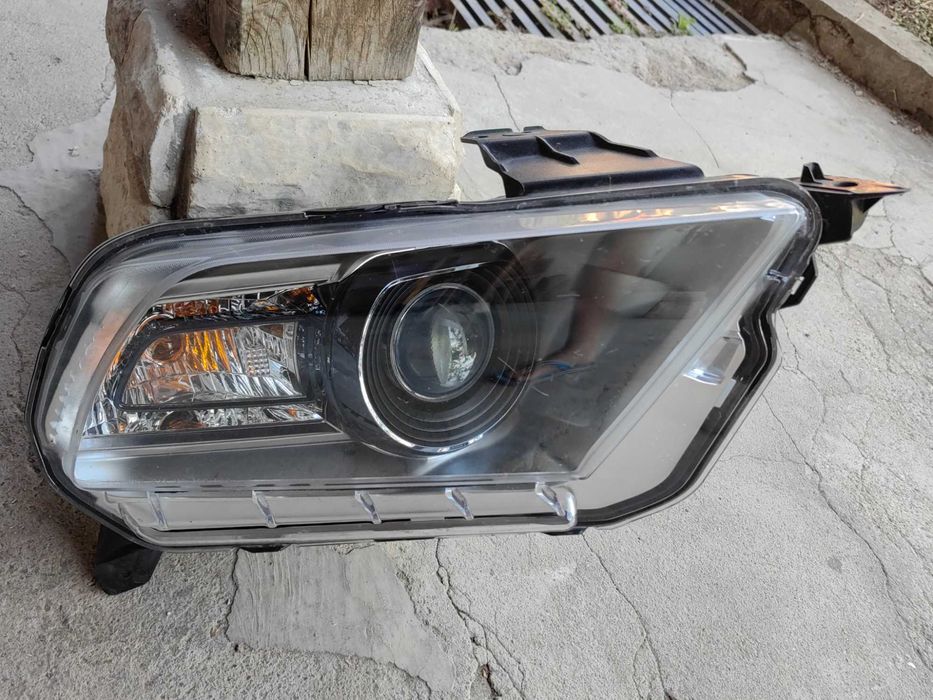 Фар Ford Mustang SHELBY Xenon десен / Фар Форд Мустанг Оригинален