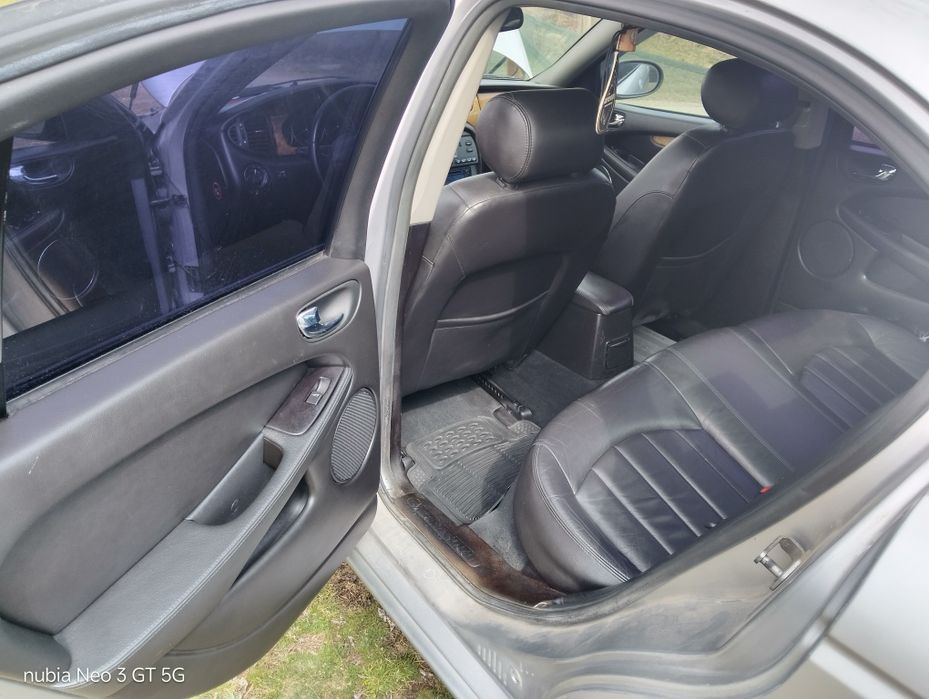 Jaguar  x type v6 2.1 ГАЗ FWD  ръчна