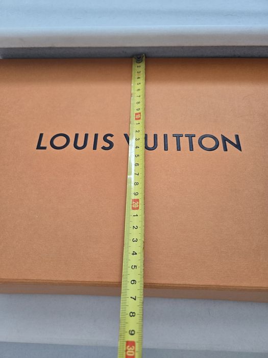 Cutie originală Louis Vuitton