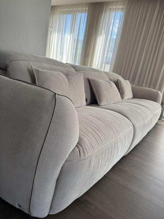 Италиански триместен диван Natuzzi