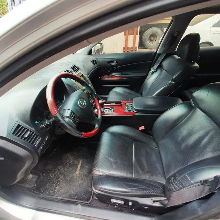 В разборе Lexus Gs 430 левый руль