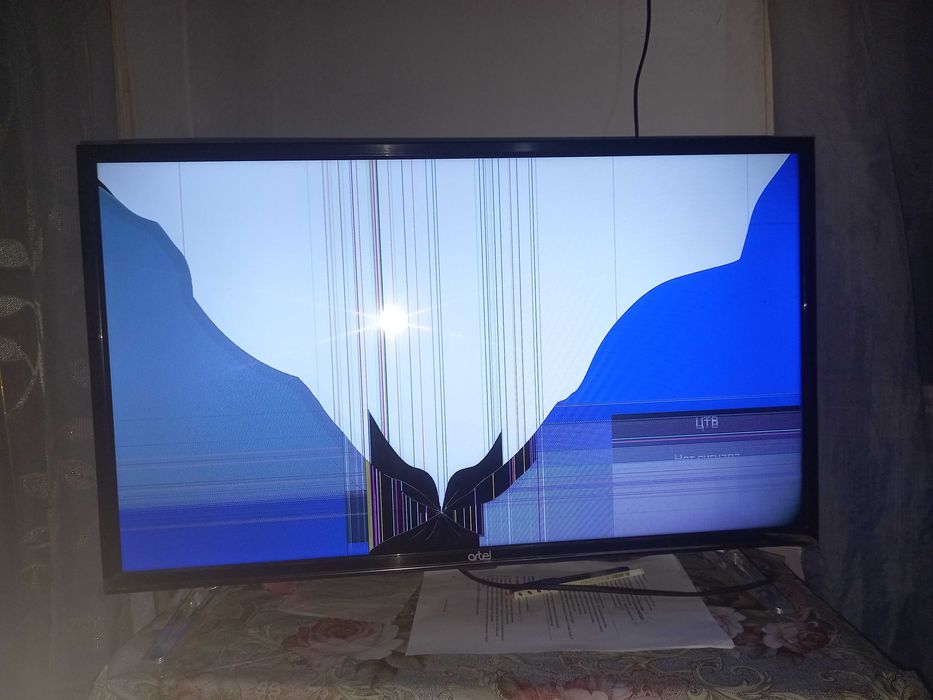 Телевизор Artel 32 дюйм