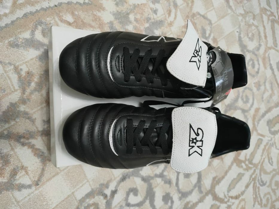 Бутсы футбольный