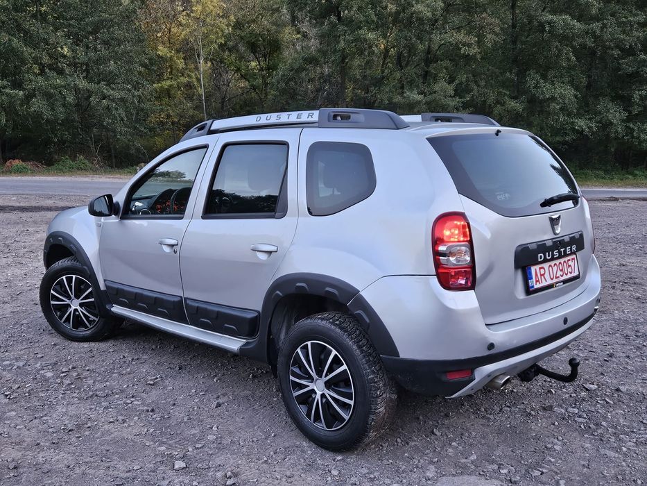 Dacia Duster 4x4 la Buton - 1.5 diesel  euro5