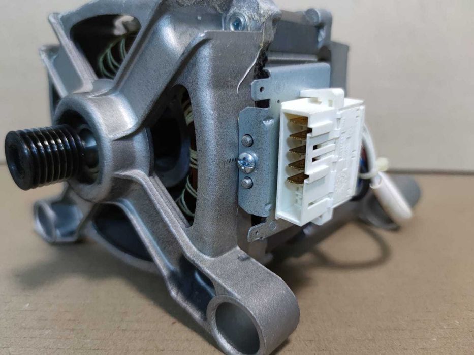 motor 5 pini masina de spalat hotpoint ariston wmsd 723 / R7