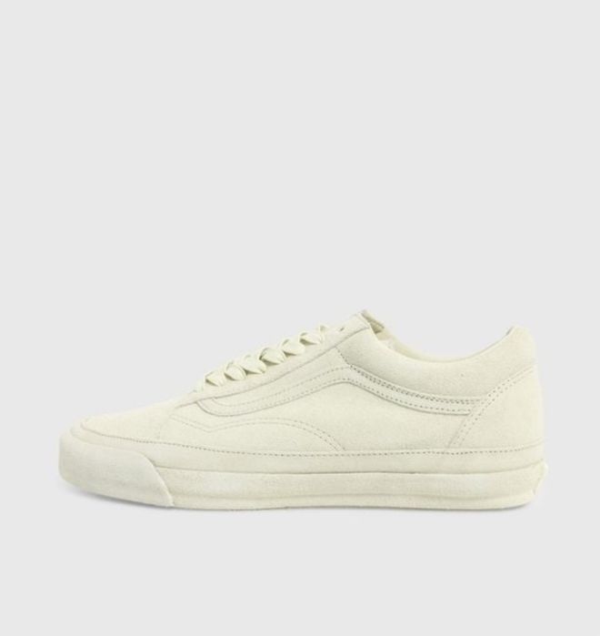 Vând sneakers unisex