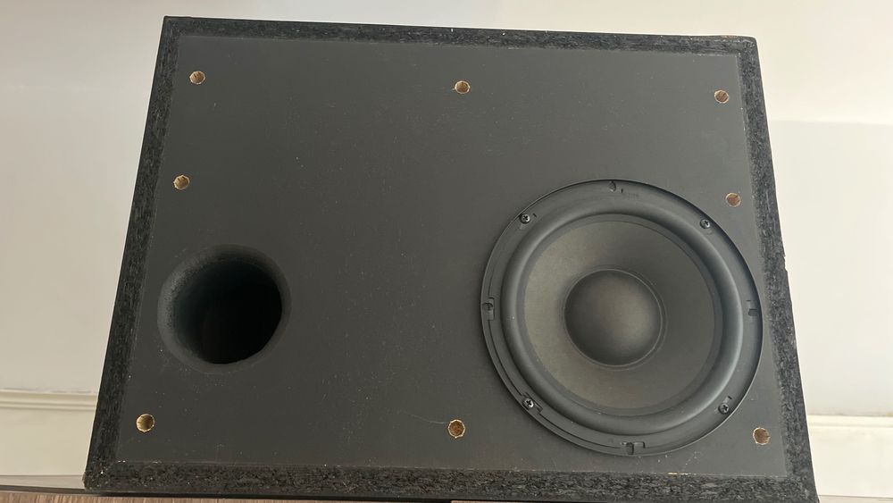 Субуфер SONY за кола 4 ома
