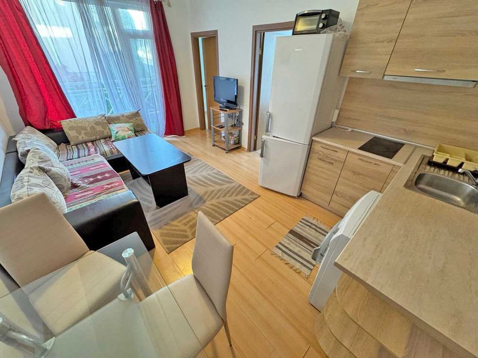 Продава се Тристаен апартамент в к.к. Слънчев бряг - 67 кв.м за 518 €/кв.м - Снимка #2
