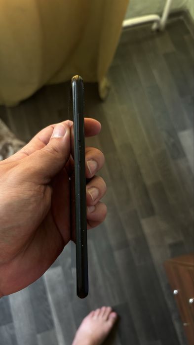 Продам не рабочий honor 8x