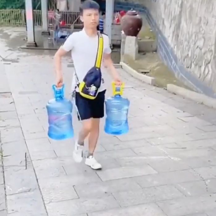 Бутыль 19 литров