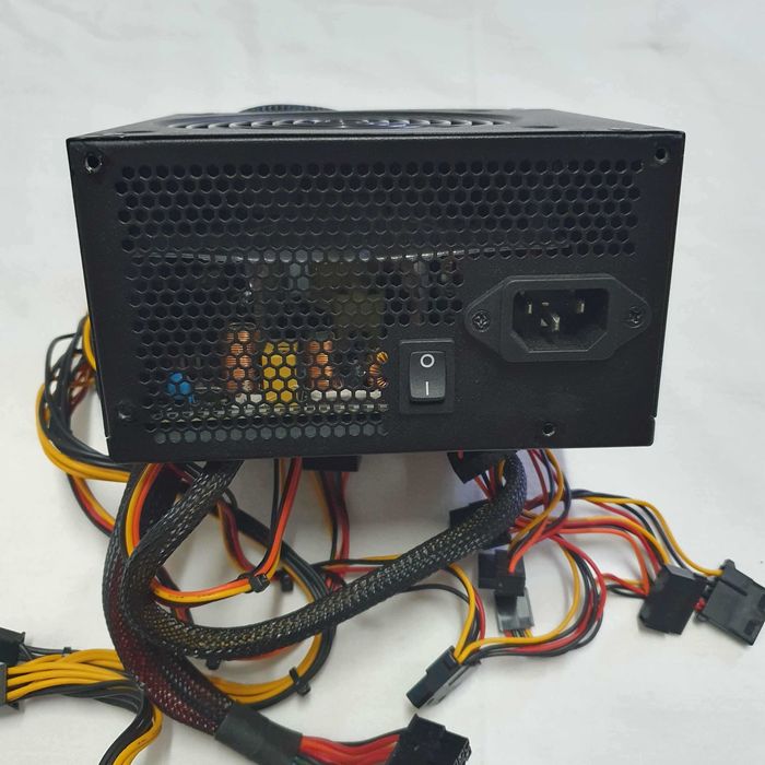 Sursa PC Cooler Master 500W Certificare 80+