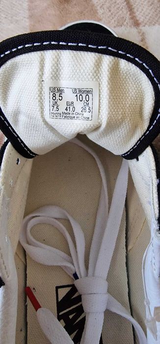 Vans 41 номер кецове