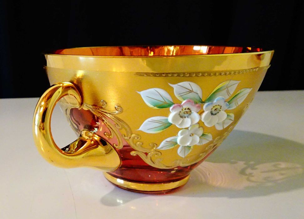 Bohemia кристална чаша с чиния,злато.