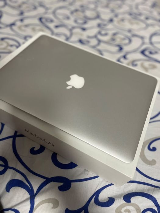 Продам MacBook Air