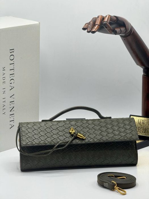 Geanta Bottega noua !!! Dimensiuni 30/12 !!!