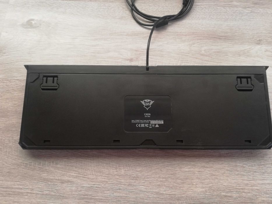 TRUST GXT 890 Cada  механична клавиатура с RGB подсветка