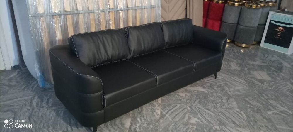 Диваны для кафе.офиса