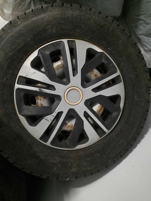 Vand anvelope cu jenti pentru camper Fiat 215/70 R15 CP