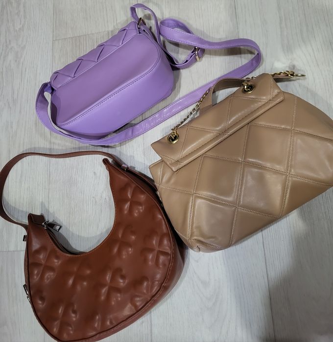 Продам сумки бу по 3000