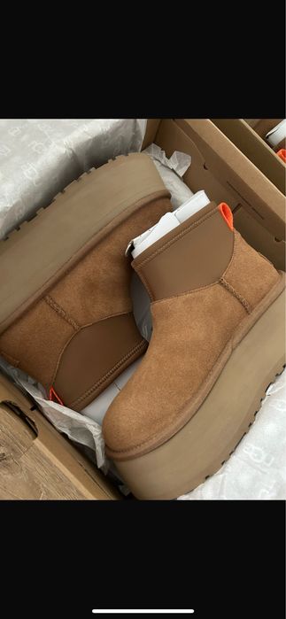 UGG Mini Dipper noi