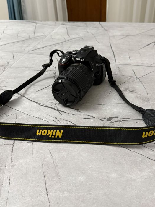 Nikon D5300 AF-S DX 18-140mm