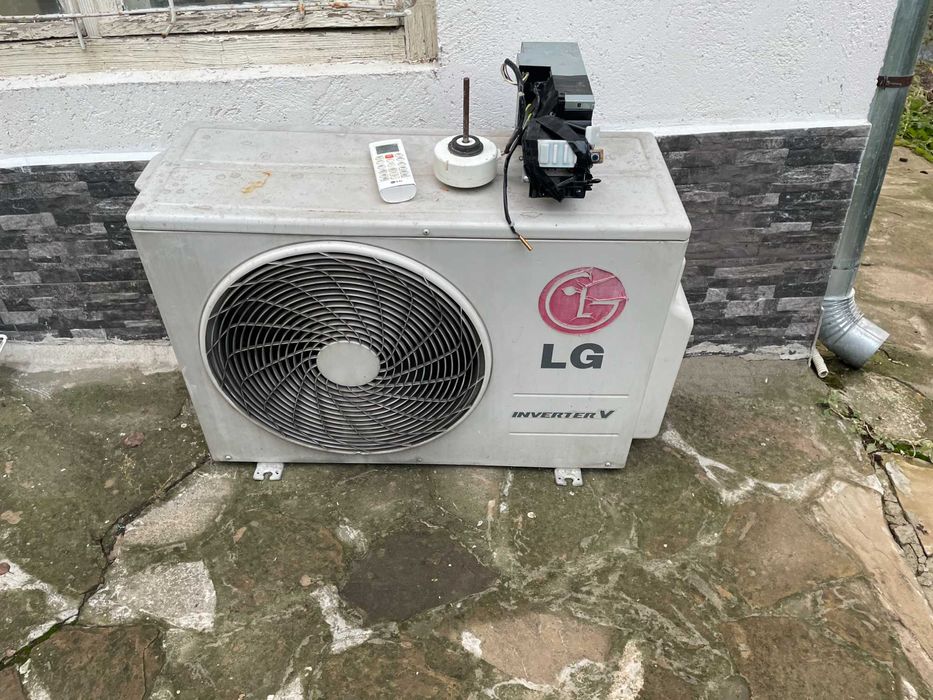 Външно тяло на климатик 12-ка подходящо за термопомпа