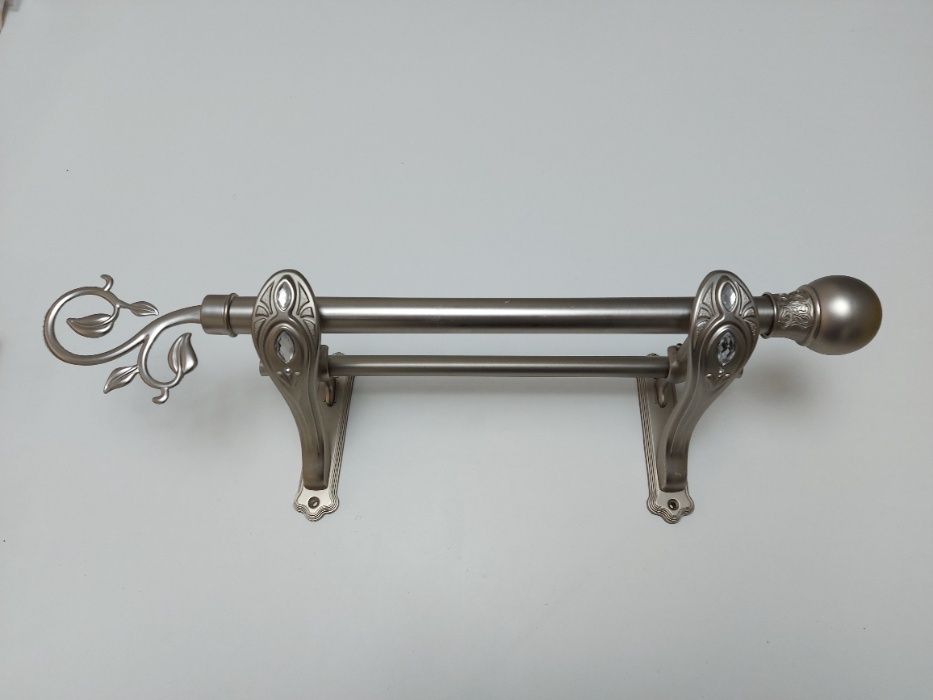 Карниз и гардины