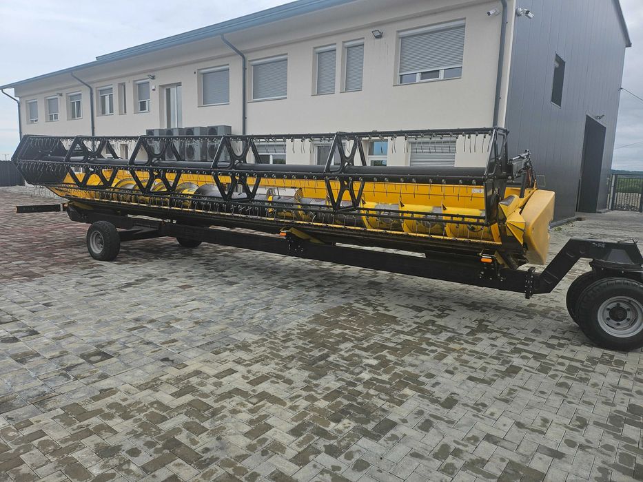 Combina agricola New Holland CR 9080