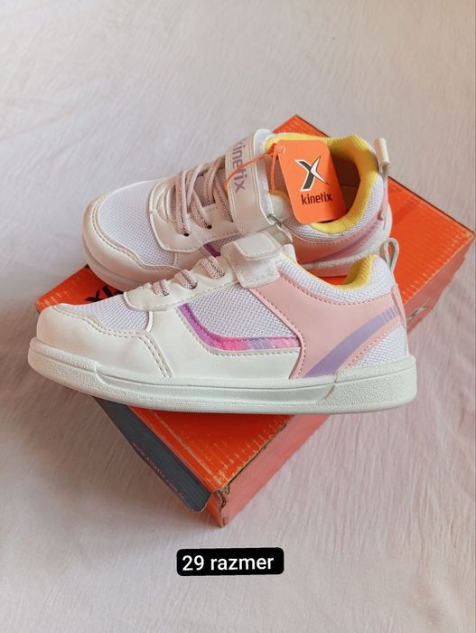 Продается кроссовки