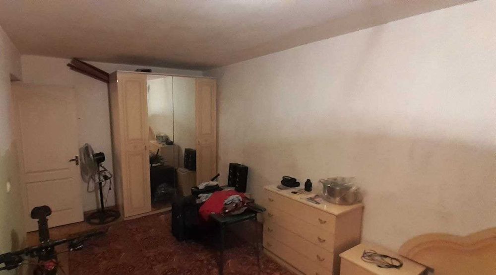 Продаётся 2-ух комнатная квартира