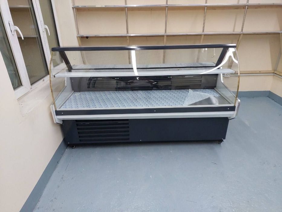 Витрина холодильник