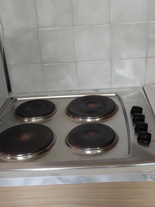 Котлон за вграждане Gorenje с 4 плочи
