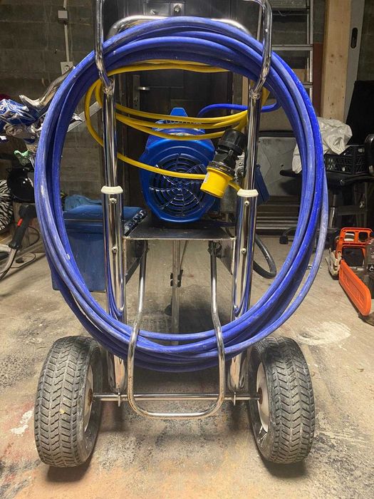 Vand pompa de vopsit Graco folosita pe santiere in Anglia