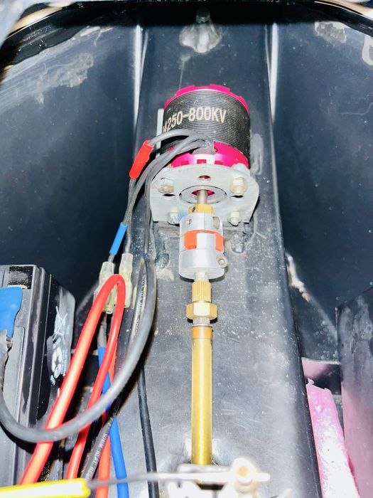 Barcuta nadit cataraman