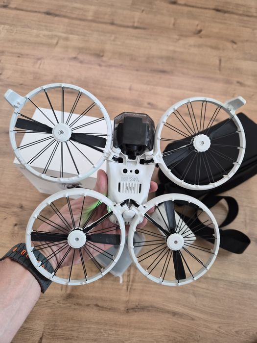 Продам дрон DJI FLIP