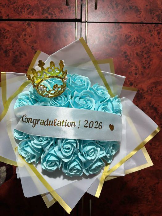 Buchet de 25 trandafiri din sapun pentru absolvire