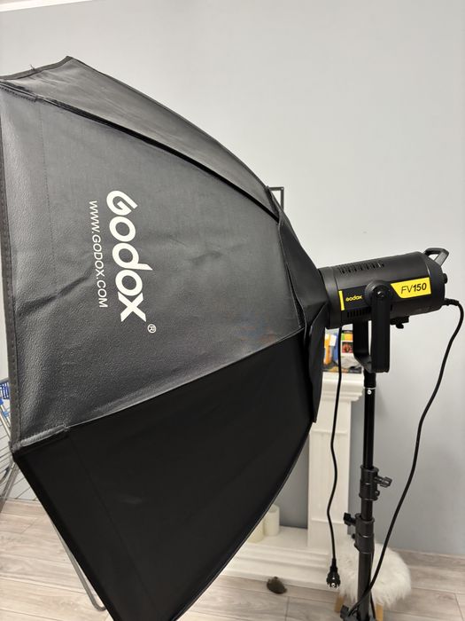 Lampa Godox 150FV, Sigma 16mm