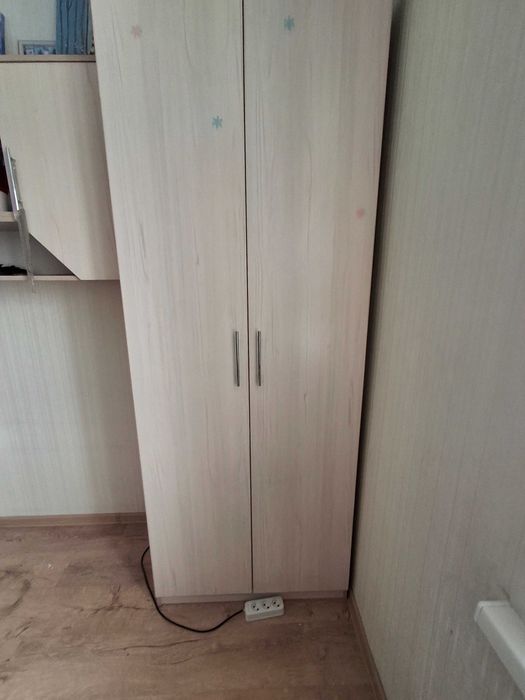 Шкаф, стенка из трех секций