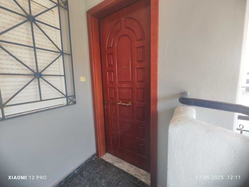 Просторен апартамент с гараж