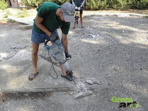 Бетонное разрушение.