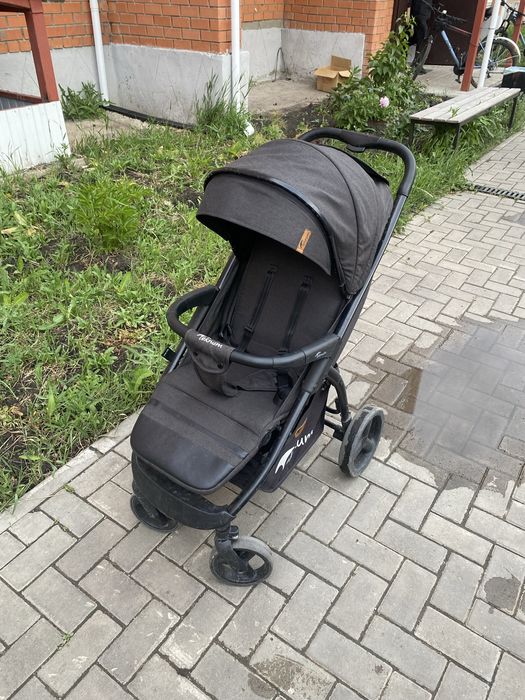 Продам десткую коляскую в хорошем состоянии