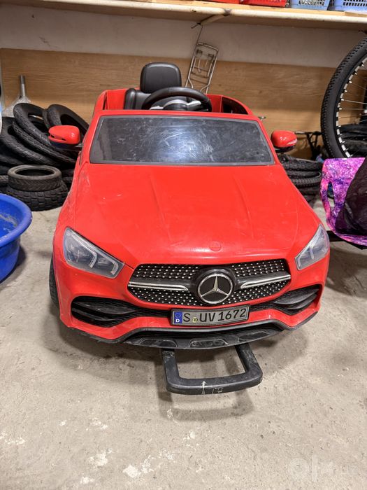 Detskiy elektromobil — Mercedes ko‘rinishida