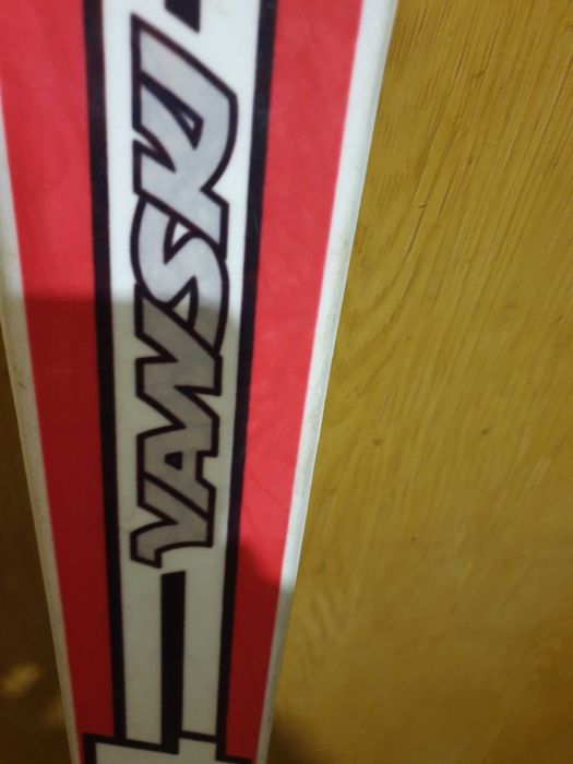 Ски Vanski 64 с автомати. Дължина 130 см.