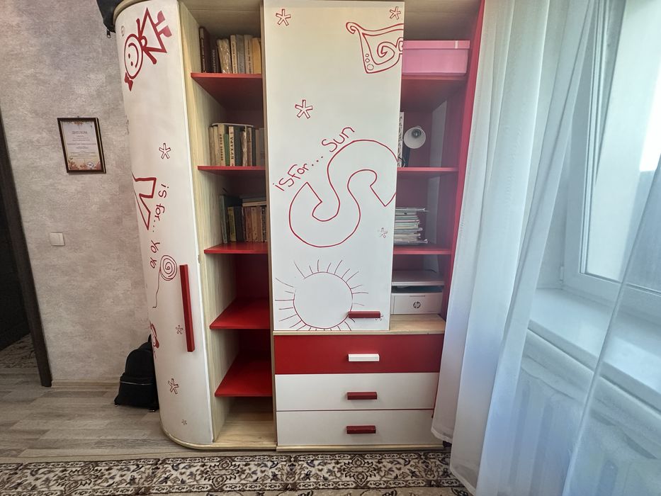 Продам детскую стенку