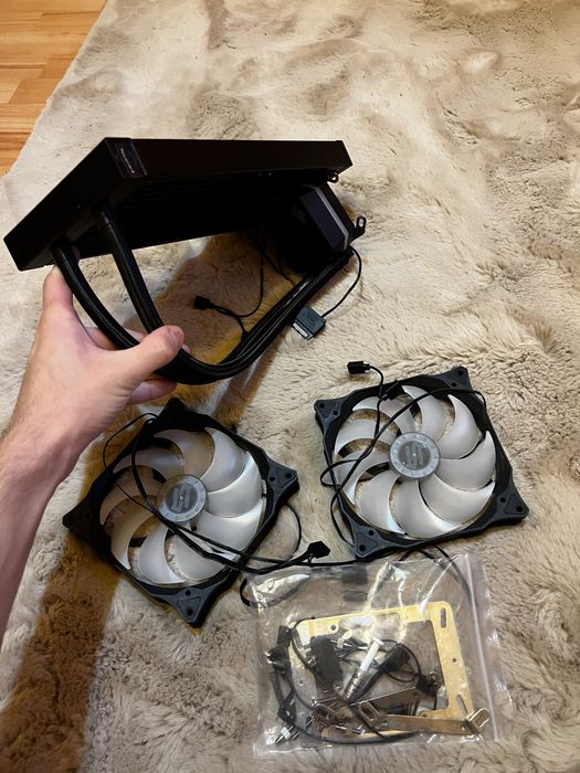 Racire pe apa AIO 240 SilentiumPc