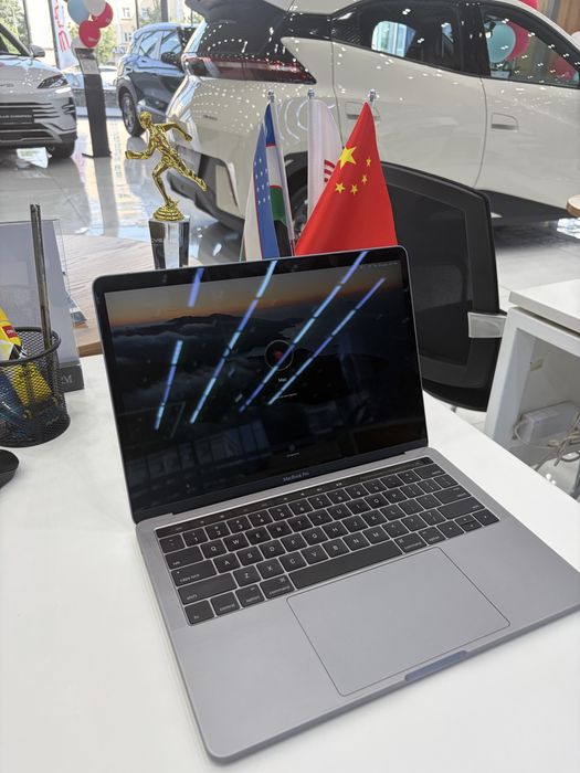 Продается Macbook Pro