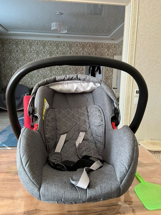 Каляска для детей с авто креслом