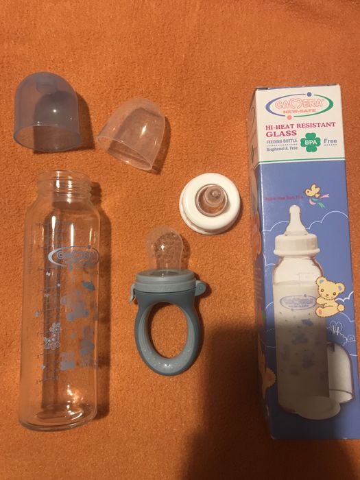 Стъклено бебешко шише и биберон за плодове