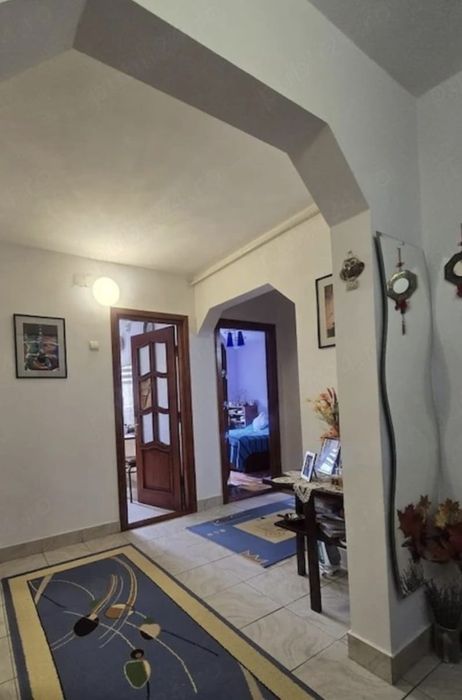 Vând apartament Tomis Nord