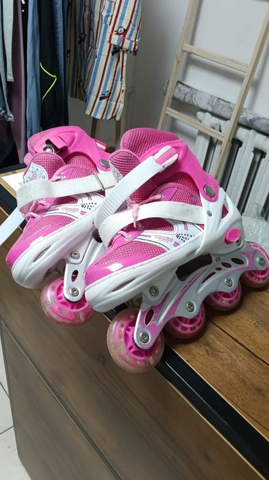 Ролики для девочек и мальчиков  2цвета